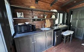Roulotte / Tiny House Dans Les Alpilles